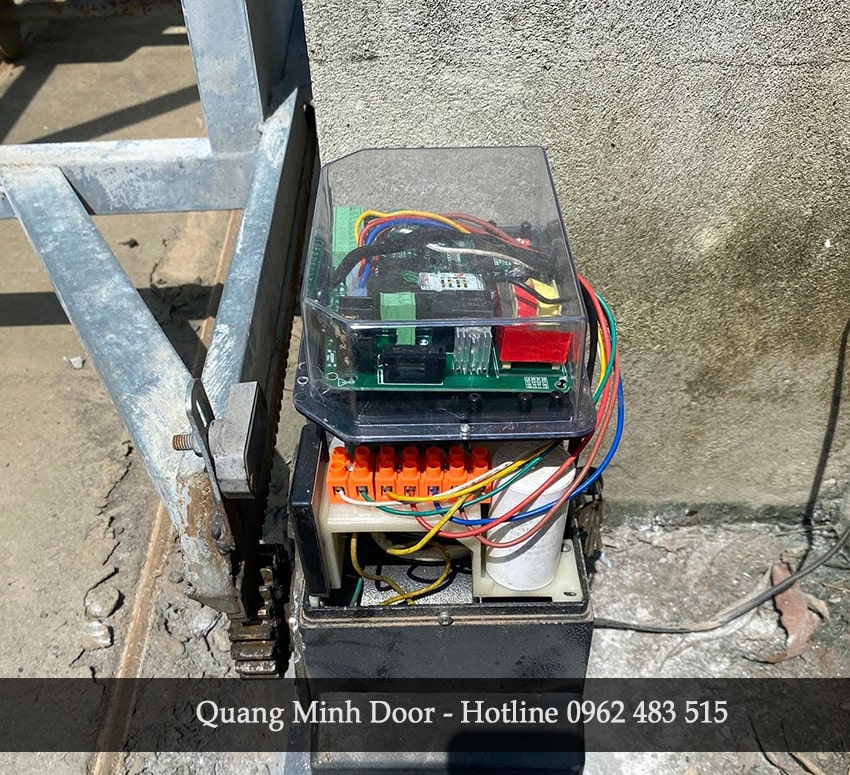 motor cổng tay đòn (3)