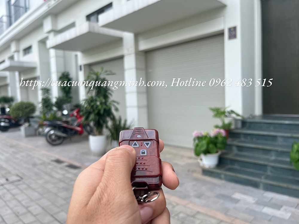 làm điều khiển cửa cuốn mới (5)