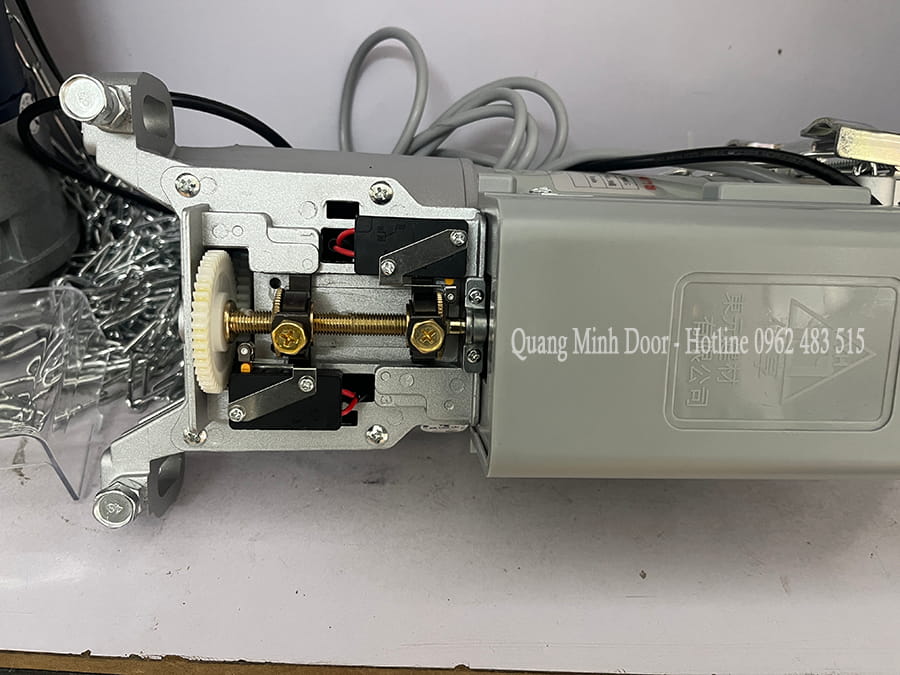 chỉnh hành trình motor YH (1)