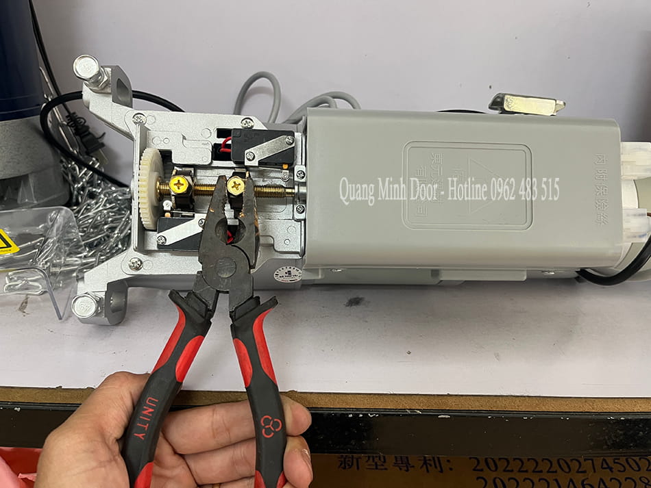 chỉnh hành trình motor YH (3)