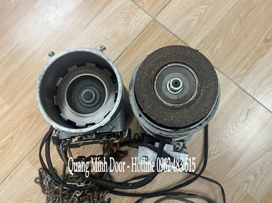 phanh motor cửa cuốn (2)