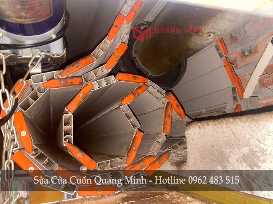 Sửa cửa cuốn quang minh (17)