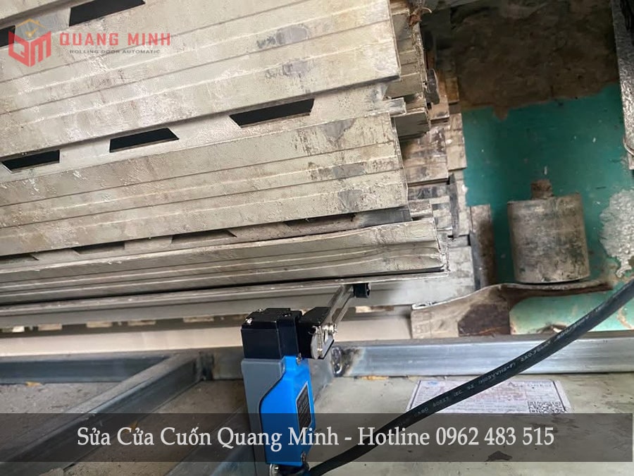 Sửa cửa cuốn quang minh (18)