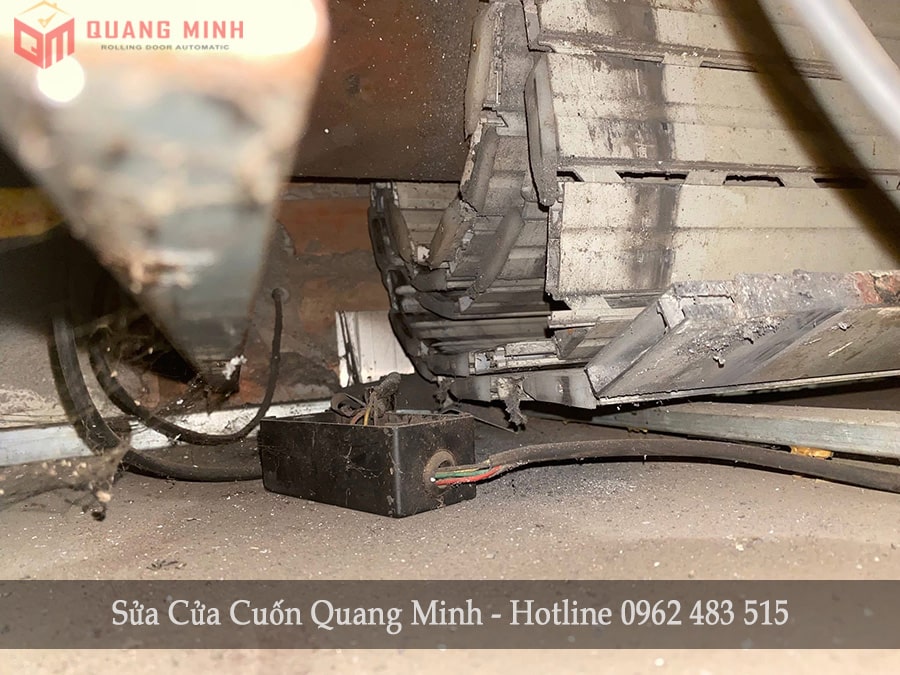 Sửa cửa cuốn quang minh (23)
