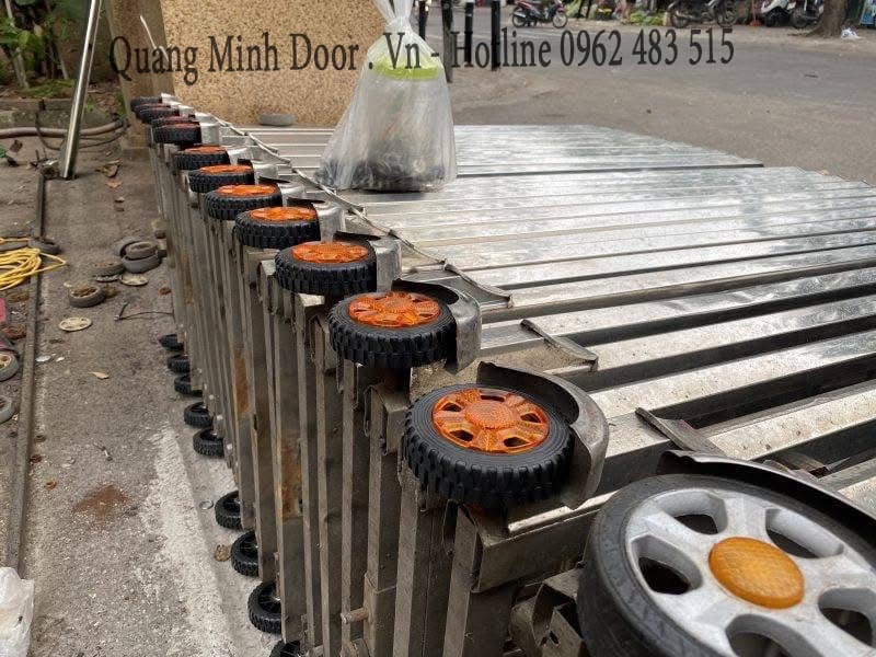 Sửa cổng xếp (15)