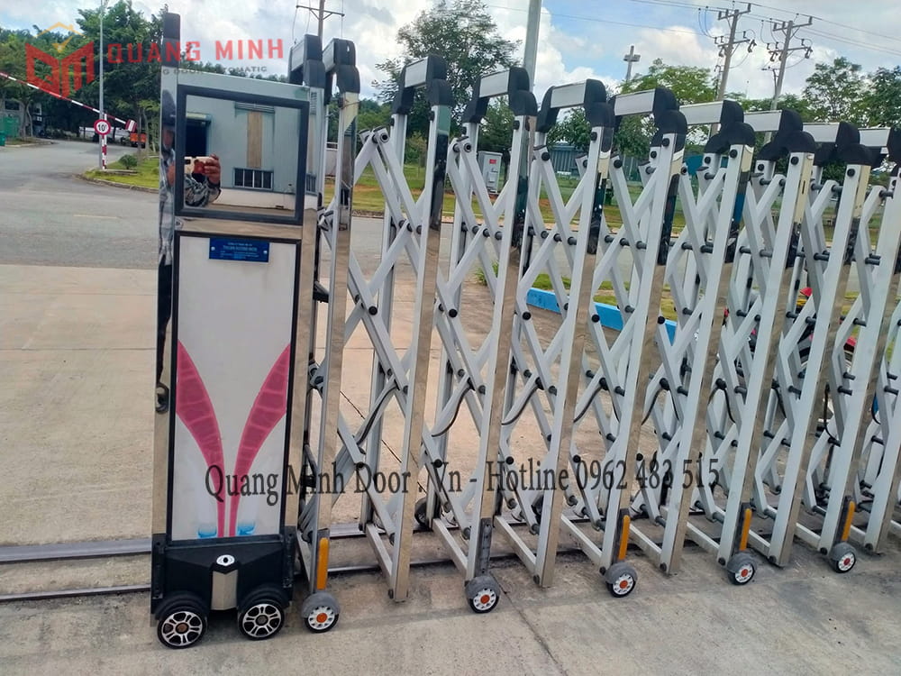 Sửa cổng xếp (16)