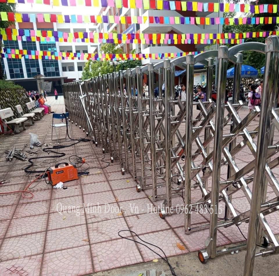 Sửa cổng xếp (7)