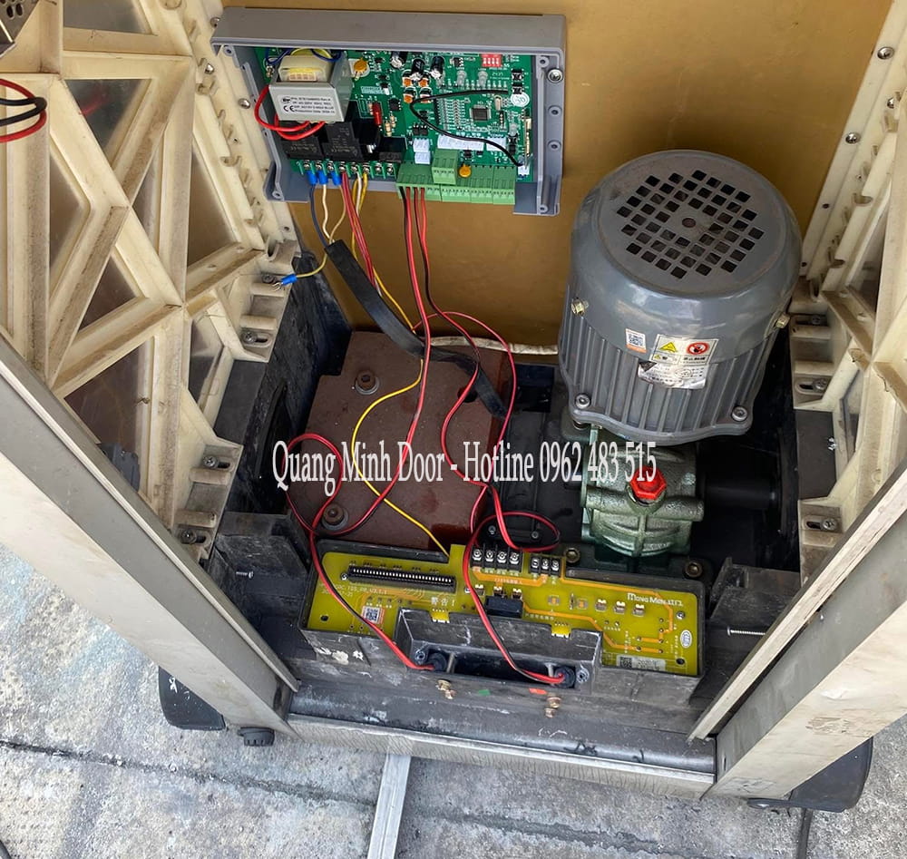sửa chữa motor cổng tự động (4)