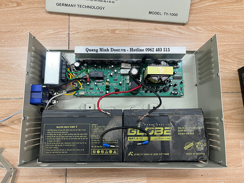 thay acquy bộ lưu điện (1)