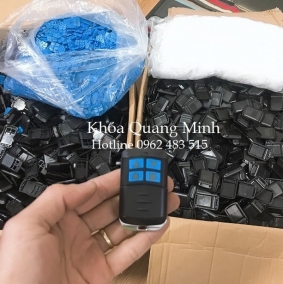 Thay vỏ khóa điều khiển cửa cuốn lấy ngay, giá chỉ từ 49K